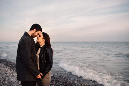 how to choose a location for your engagement photo shoot
